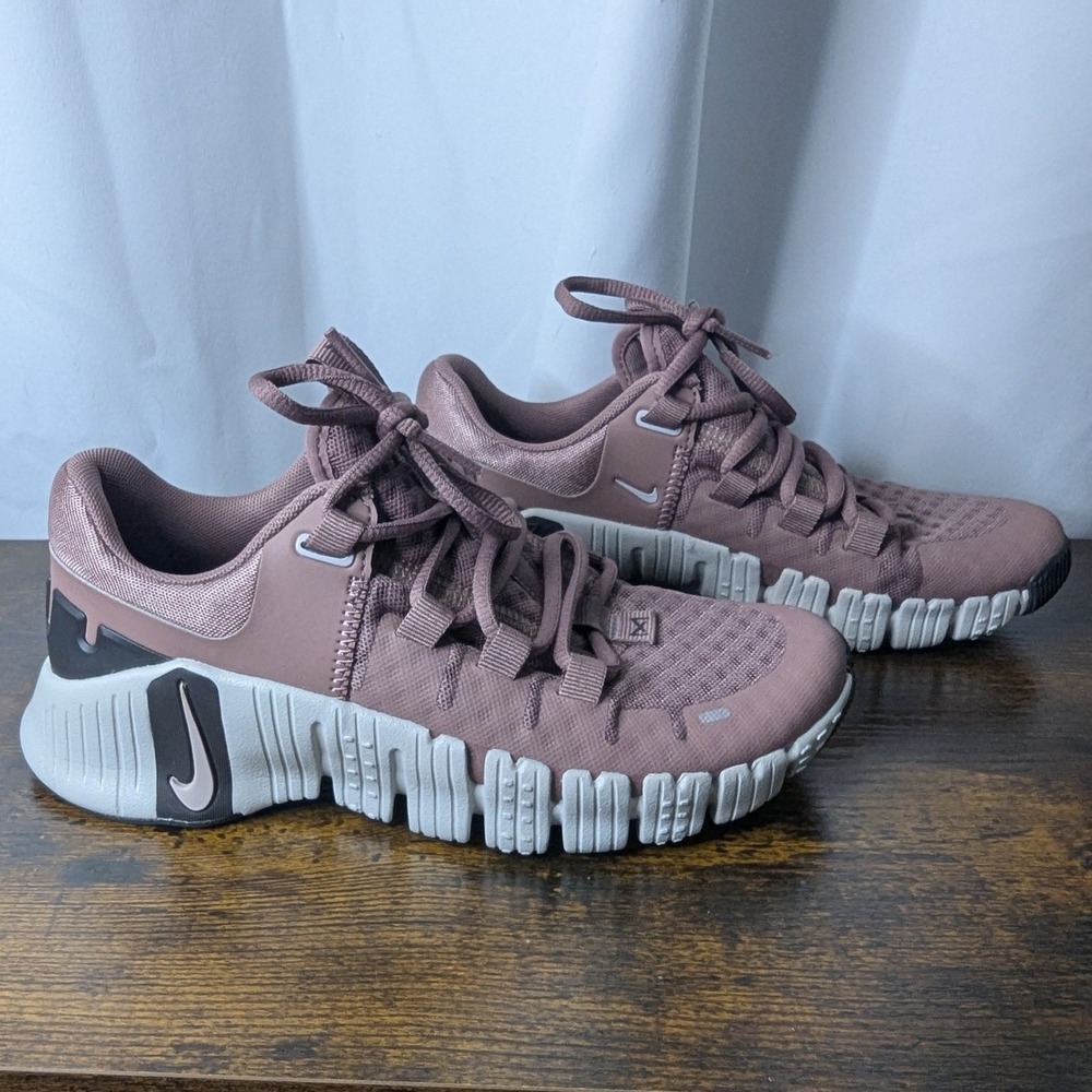 Nike Free Metcon 5 Womens Training Shoes Mauve Pink Desert Berry